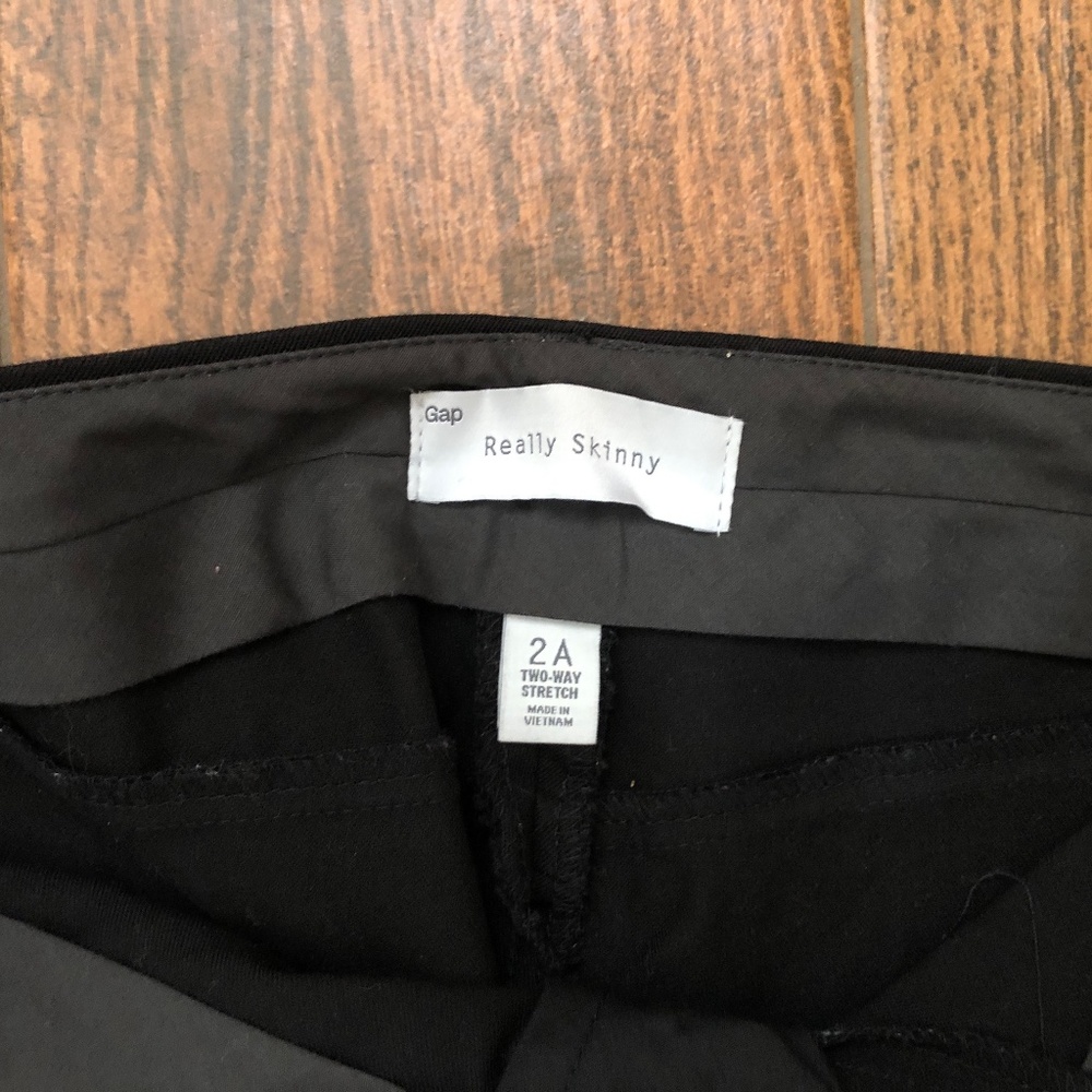 Gap Really Skinny Two Way Stretch Black Pants Size 2 A